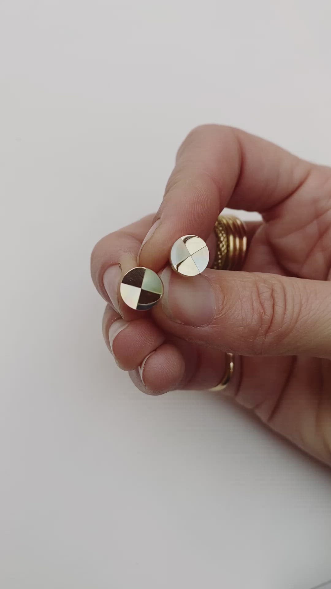 Ray Studs in Yellow Gold with Golden Mother of Pearl