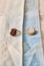 Load image into Gallery viewer, Open Palm Intaglio Ring
