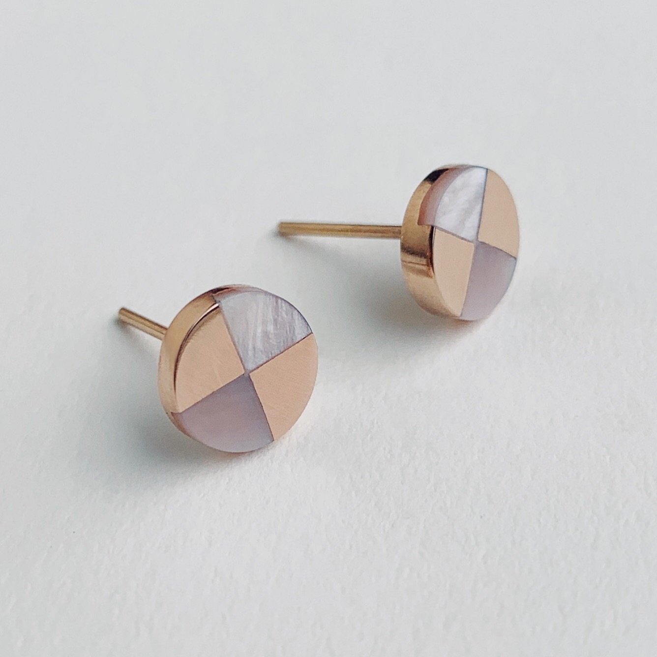 Ray Studs in Rose Gold with Pink Mother of Pearl