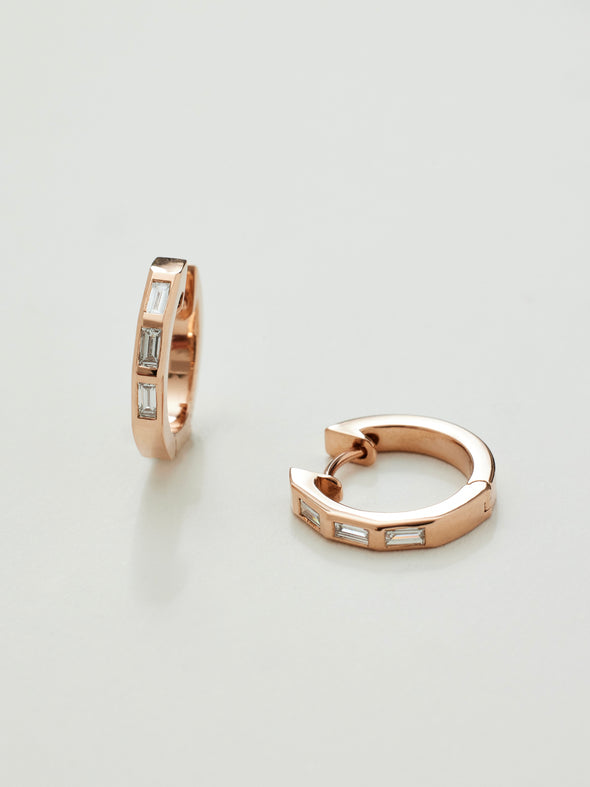 URSA 9kt yellow gold oval hoop earrings