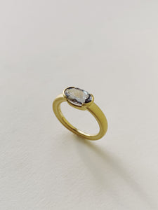 Verena Solitaire with Oval Umba Sapphire