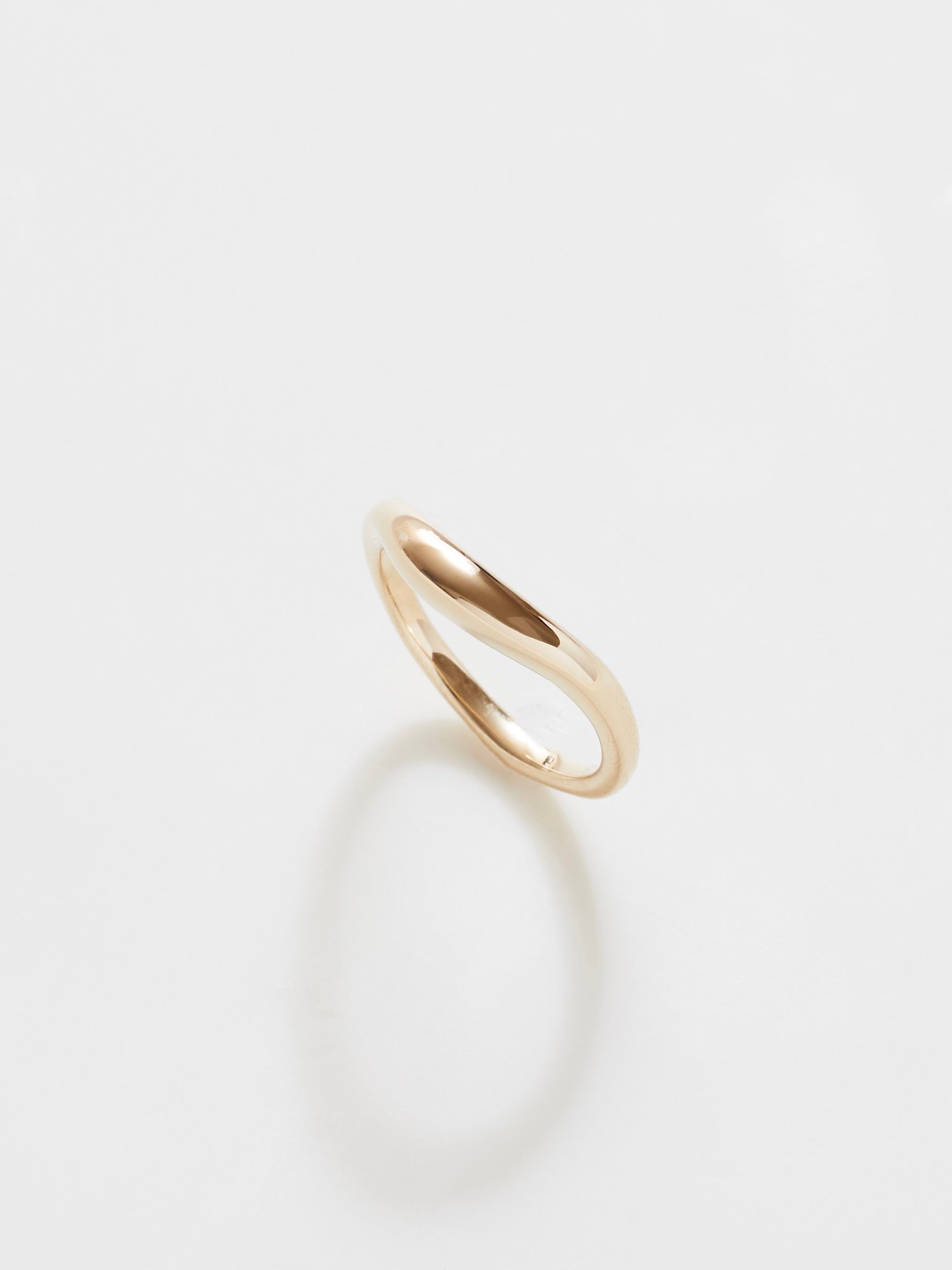 Rounded Curved Band