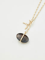 Load image into Gallery viewer, Agate Pebble Toggle Necklace
