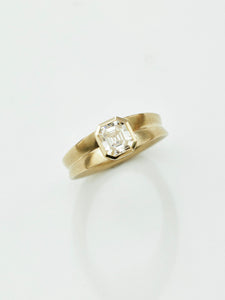 Tulip Solitaire with 1.53ct Diamond in 14k Blonde, Size 6.5