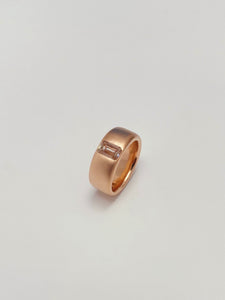 20k Apricot Laing Band with Light Brown 1.03ct Argyle Diamond
