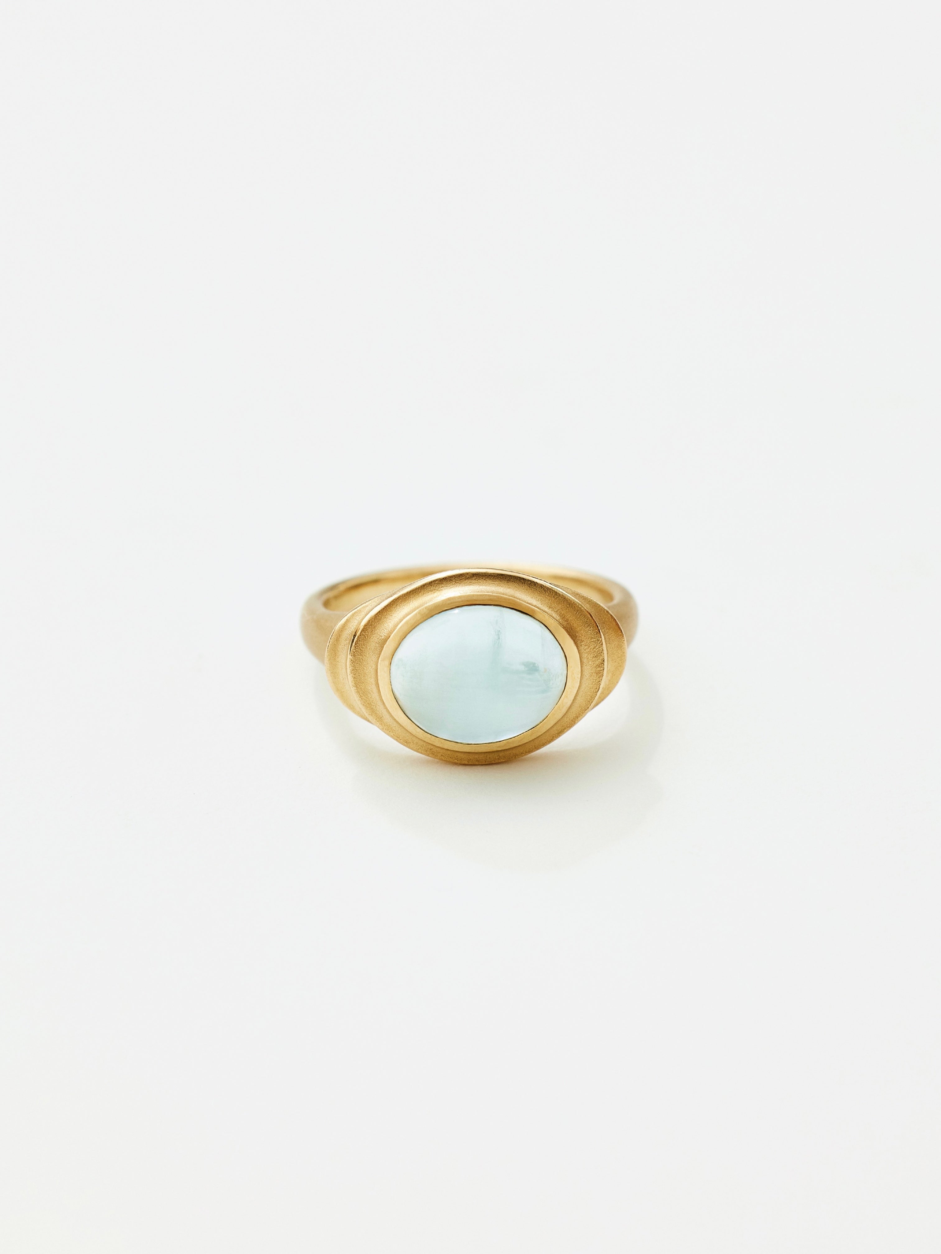Aquamarine Màre Ring in 18k Royal Gold, Size 7